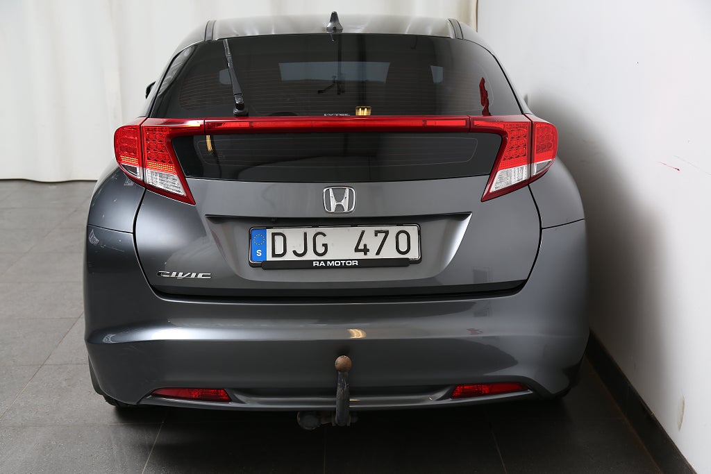 Honda Civic 1,8 i-VTEC 142hk Sport Aut 5d Backkamera Drag 2012