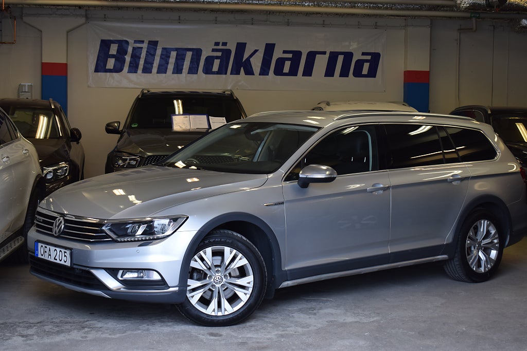 Volkswagen Passat Alltrack 2.0 TDI 4Motion VÄRM/DRAG/ADAP-FART/CARPLAY/SKINN/S&V
