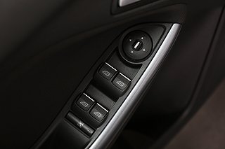 Kombi Ford Focus 13 av 19