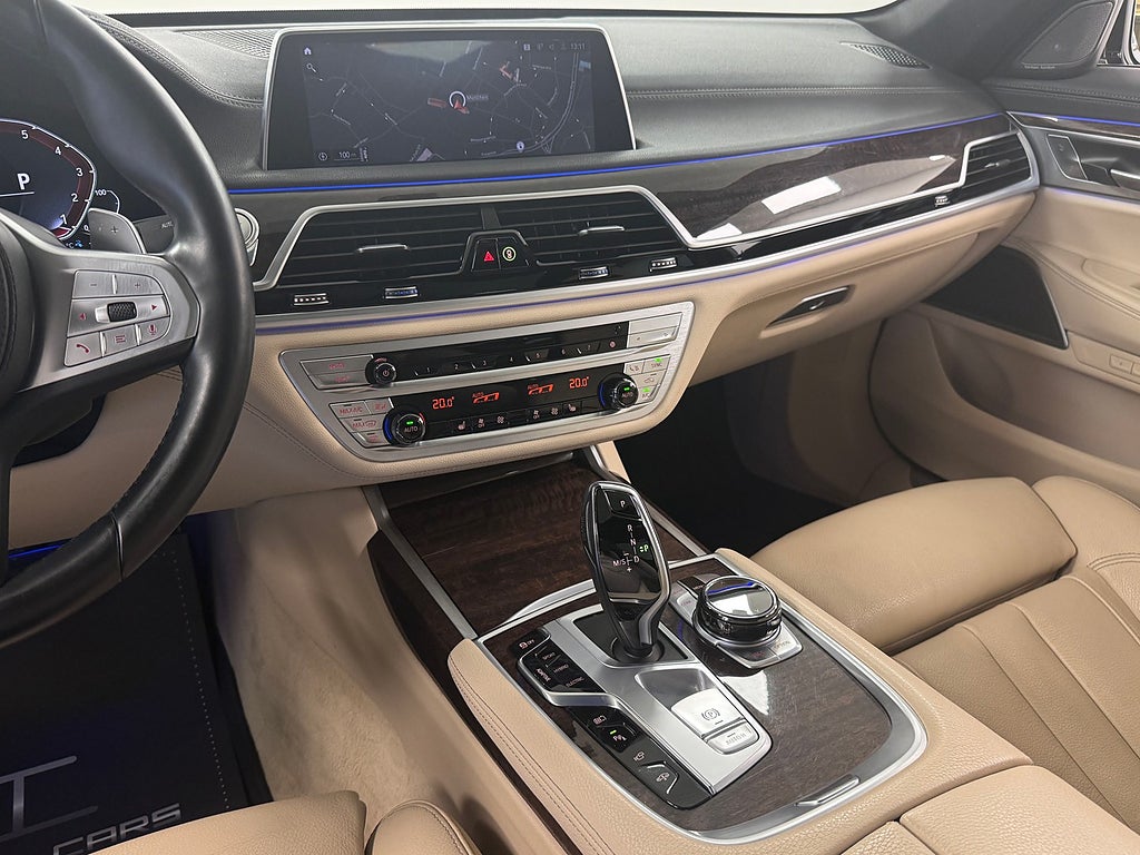 BMW 745 2020 - miniatyr 5