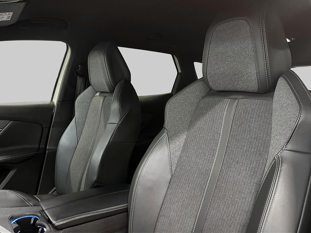 Peugeot 3008 1.2 PureTech 130hk Aut GT-Line M-värmare/Drag – bild 9