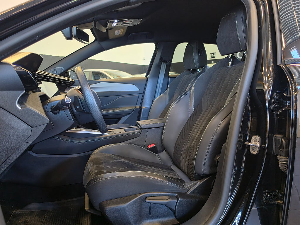 Peugeot 308 1.2 PureTech 130 aut / GT / Backkamera / GPS /