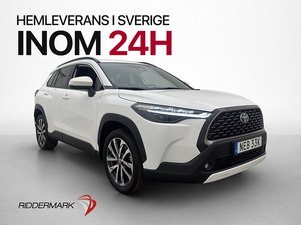 Toyota Corolla Cross Hybrid AWD Cockpit B-Kamera Navi Moms