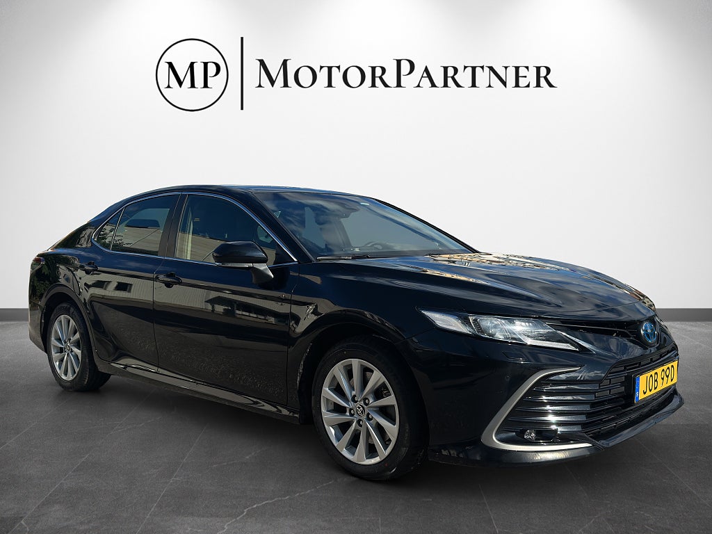 Toyota Camry Hybrid CVT Executive Kamera Skinn Moms Euro 6