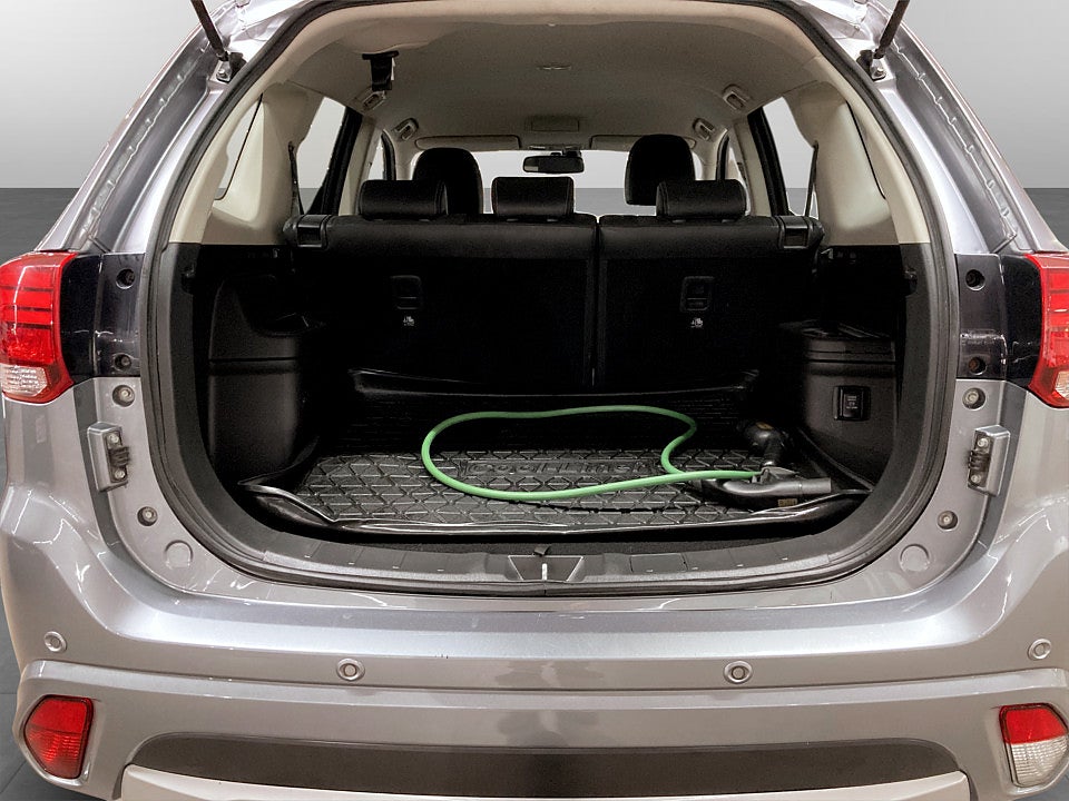 Bild på Mitsubishi Outlander PHEV 203hk Aut 4WD - B-KAMERA, DRAG