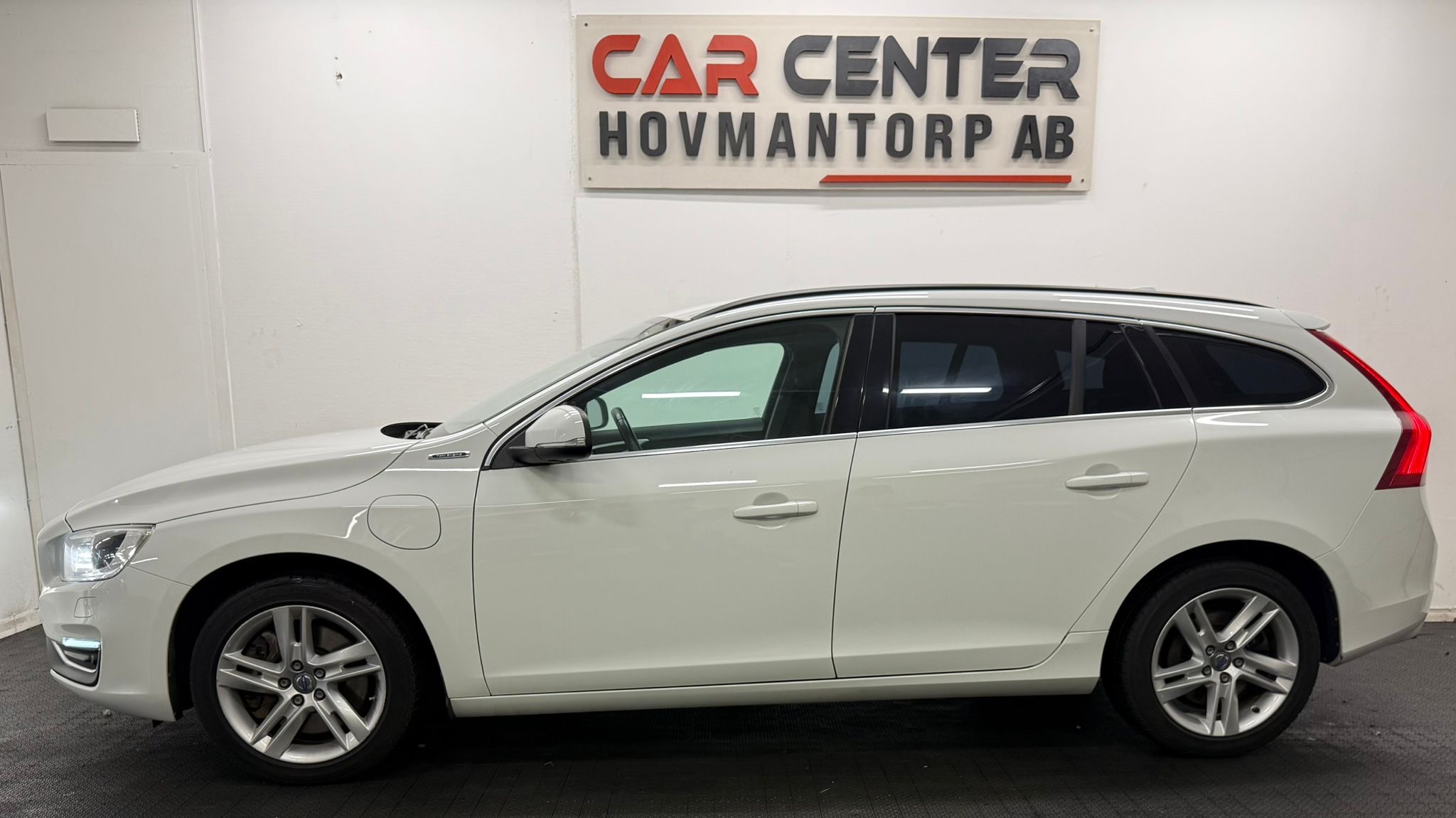 Volvo V60 2017, bild 2/53