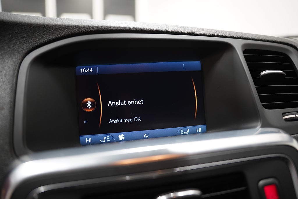 Volvo V60 Polestar Optimering D5 224hk Summum D-värmare Skinn BT