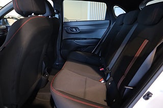 Halvkombi Hyundai i20 17 av 32