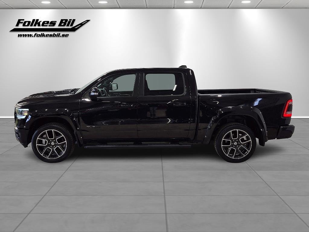 Dodge RAM 1500 Crew Cab Laramie Night Edition V8 HEMI Luftfj.