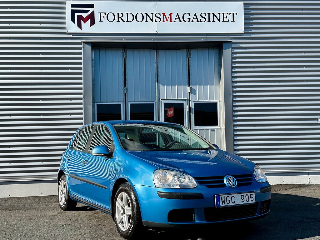 Volkswagen Golf 5-dörrar 1.6|Servad