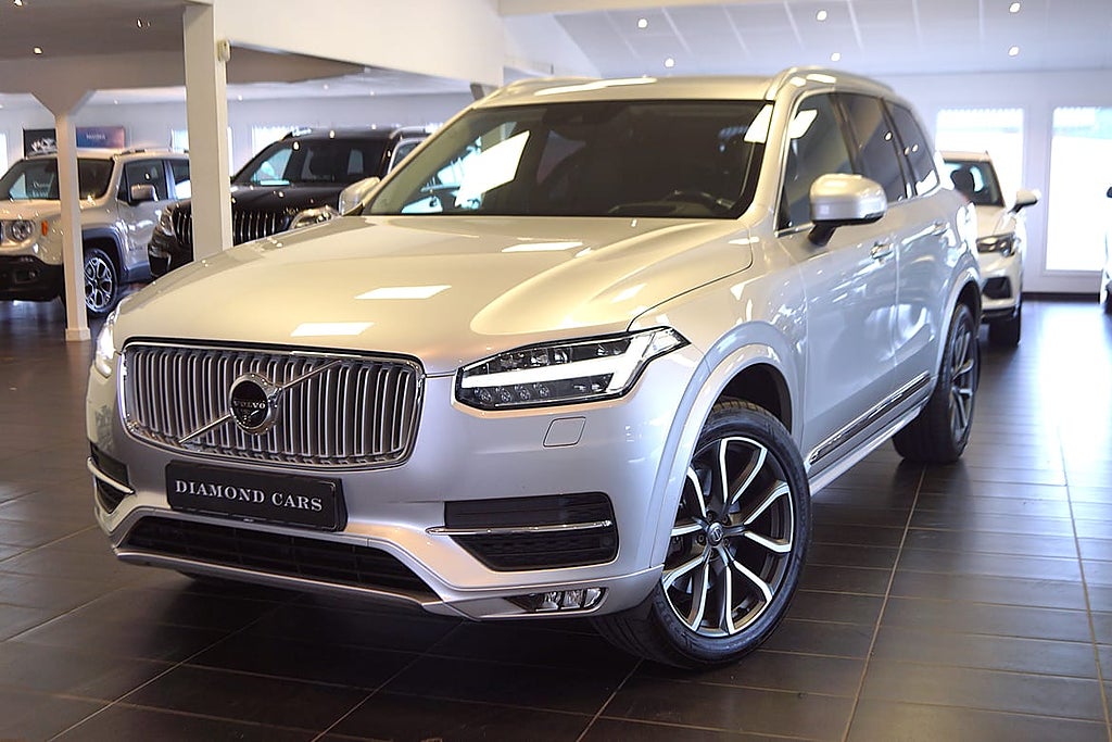 Volvo XC90 D5 AWD Inscription 7-sits 360° Navi HUD Drag