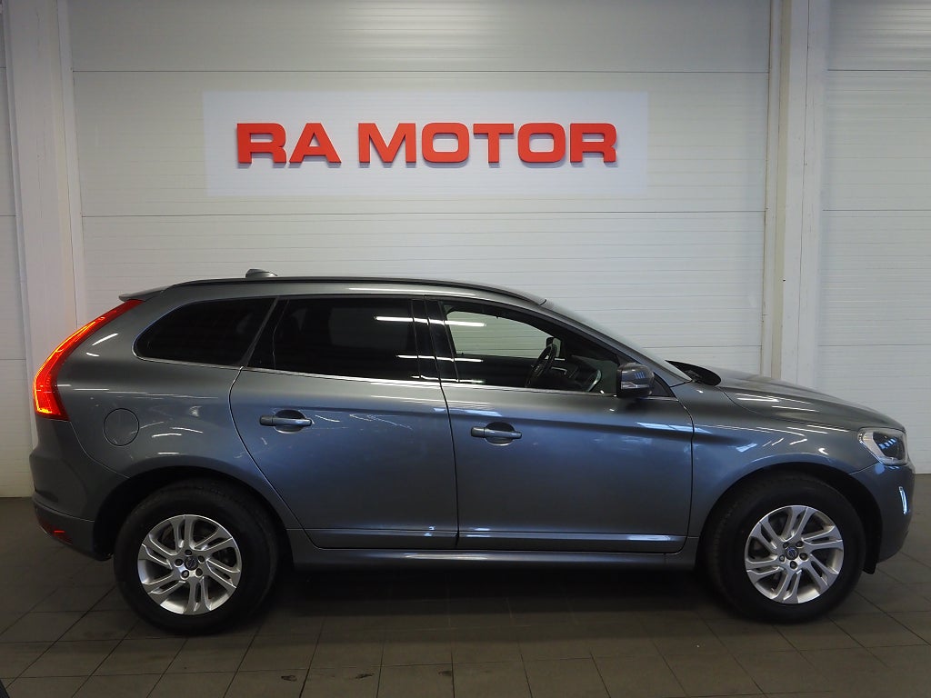 Volvo XC60 D4 190hk Geartronic Momentum Business E Drag D-Värm