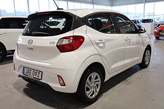 Halvkombi Hyundai i10 5 av 23