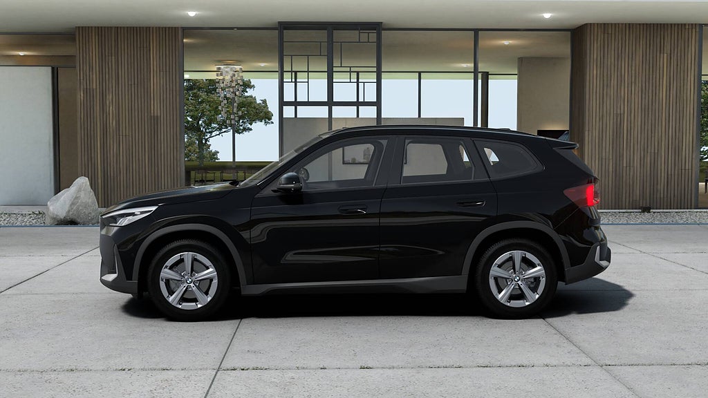 BMW X1 18i, Drag, Backkamera, Navi - Privatleasing 12 månader