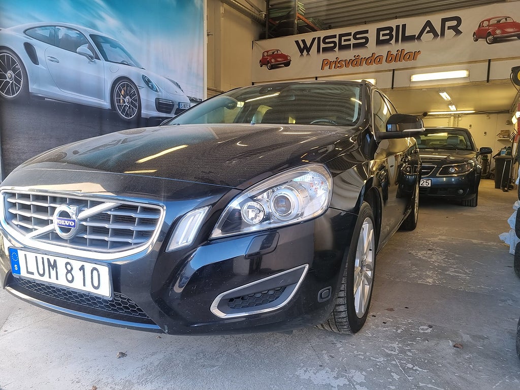 Volvo V60 T3 Momentum Euro 5 Nyservad 