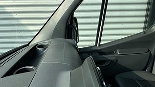 Transportbil - Skåp Mercedes-Benz Sprinter 22 av 22