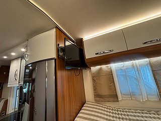 Husbil-halvintegrerad Hobby Optima De Luxe T65 GE 11 av 17