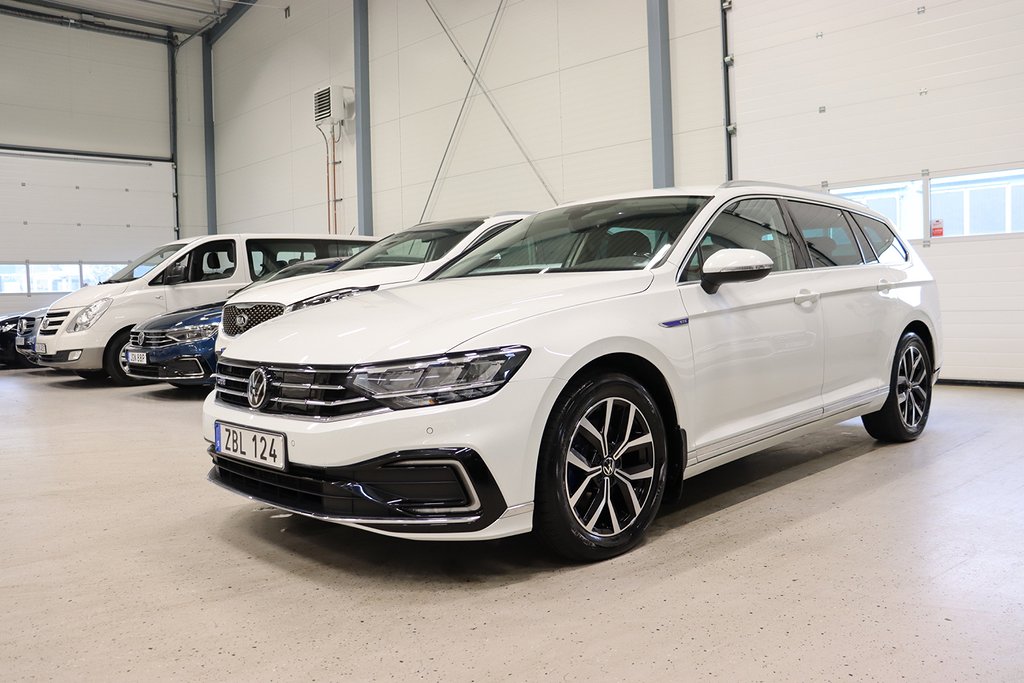 Volkswagen Passat Sportscombi GTE B-Värm Navi P-Sensor 218hk