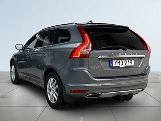 Volvo XC60 D4 AWD Classic Momentum Drag Pvärm Pano Kamera GPS SoV