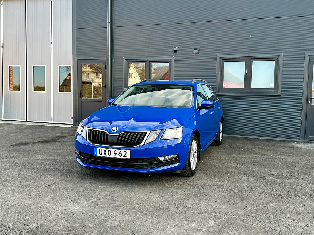 Skoda Octavia Kombi G-TEC 1.5 TSI G-TEC, Motorvärmare, D-krok, 1 Ägar