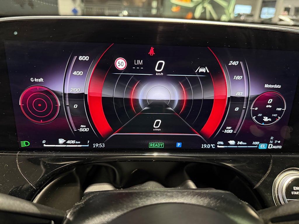 Mercedes-Benz E 300 e AMG Kombi Superscreen Läder 20tum - bild 13