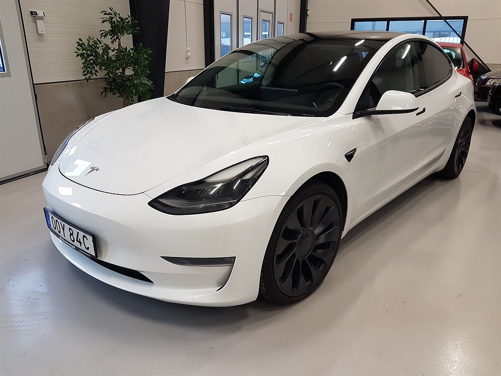 Tesla Model 3 Performance  513hk