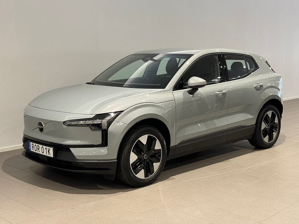 Volvo EX30 Single Motor Core | Adaptiv farthållare | Rattvärme |