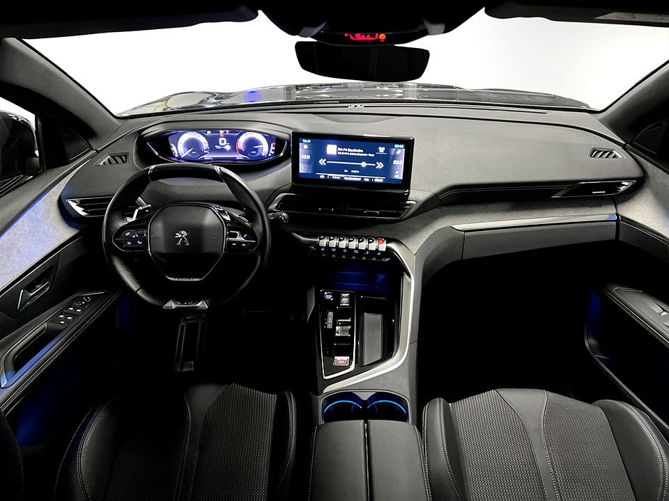 Bild på Peugeot 3008 GT 1.2 PT 130hk Aut - CARPLAY,B-KAMERA,NAV