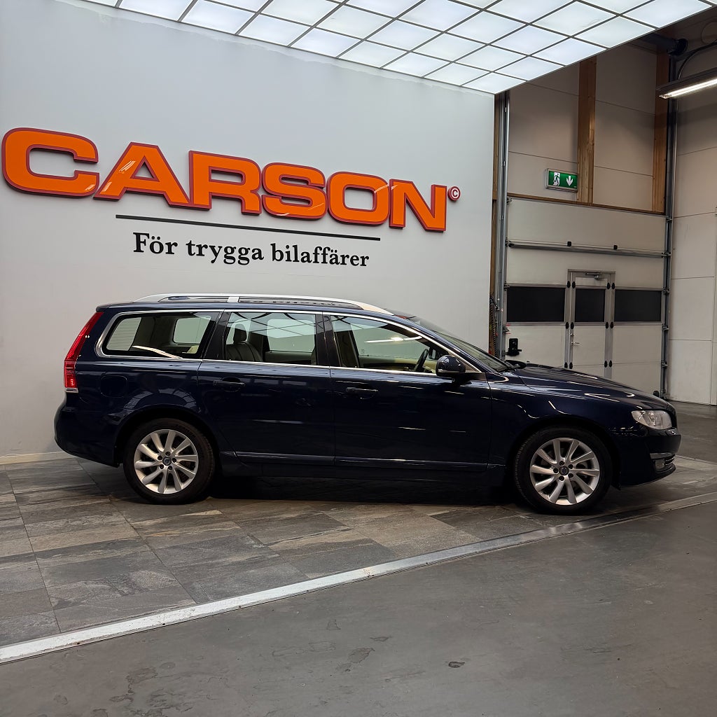Volvo V70 D4 Inscription Summum Glastak Värmare Drag Läder BLIS