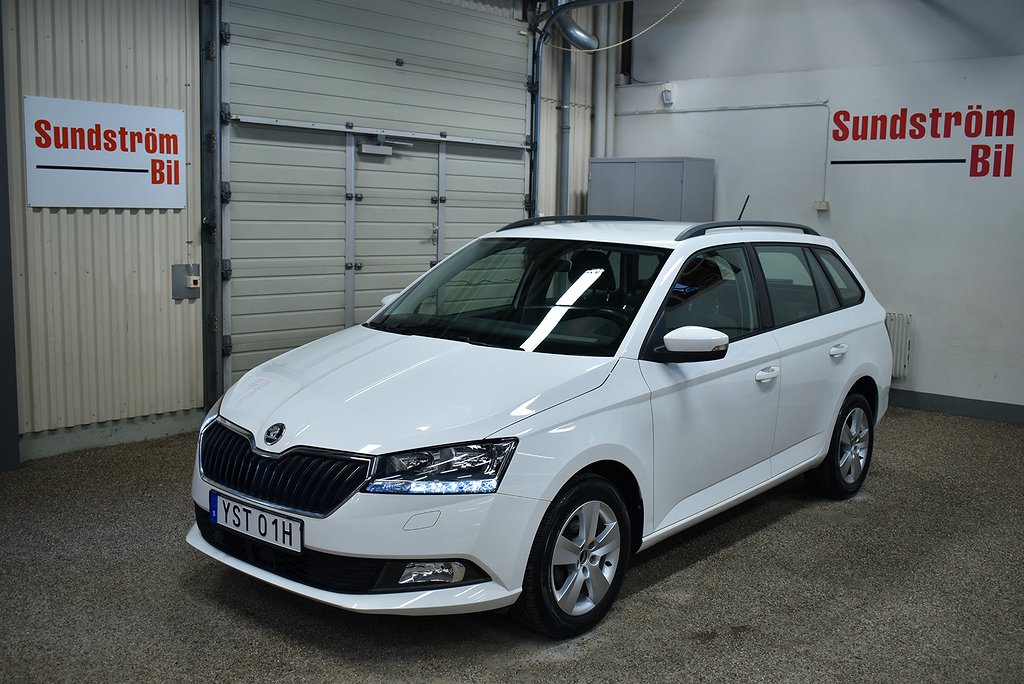 Skoda Fabia 1.0 TSI 95Hk Style P-sensorer Kombi Vinterhjul