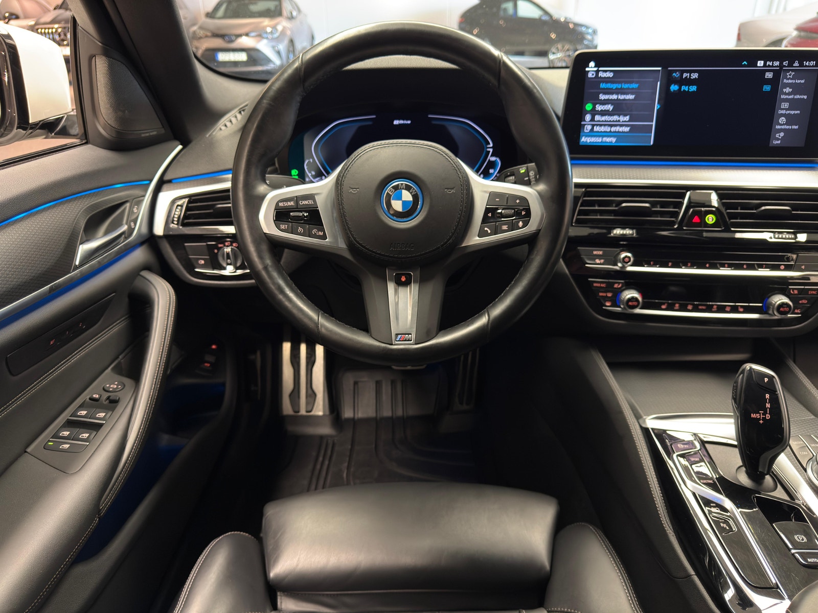 BMW 530e xDrive Touring 292hk M Sport|Drag|Komfortstolar 2023 - miniatyr 10