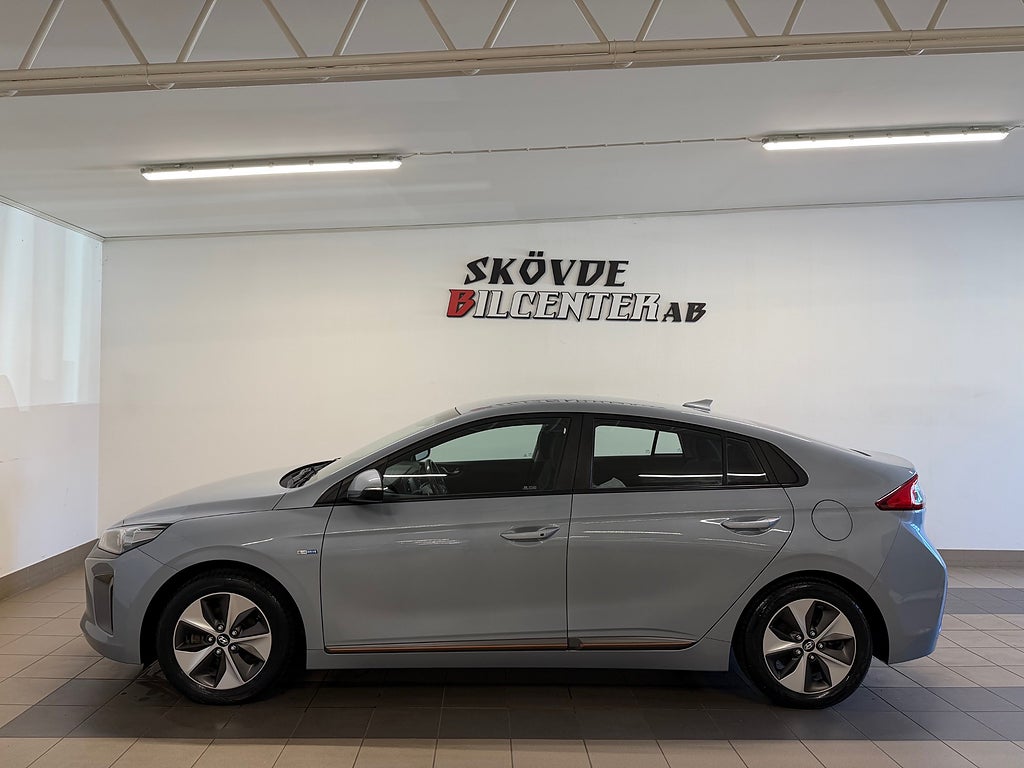 Hyundai IONIQ Electric 28 kWh Comfort/1-Ägare/Värmare/GPS/CarPlay/Key