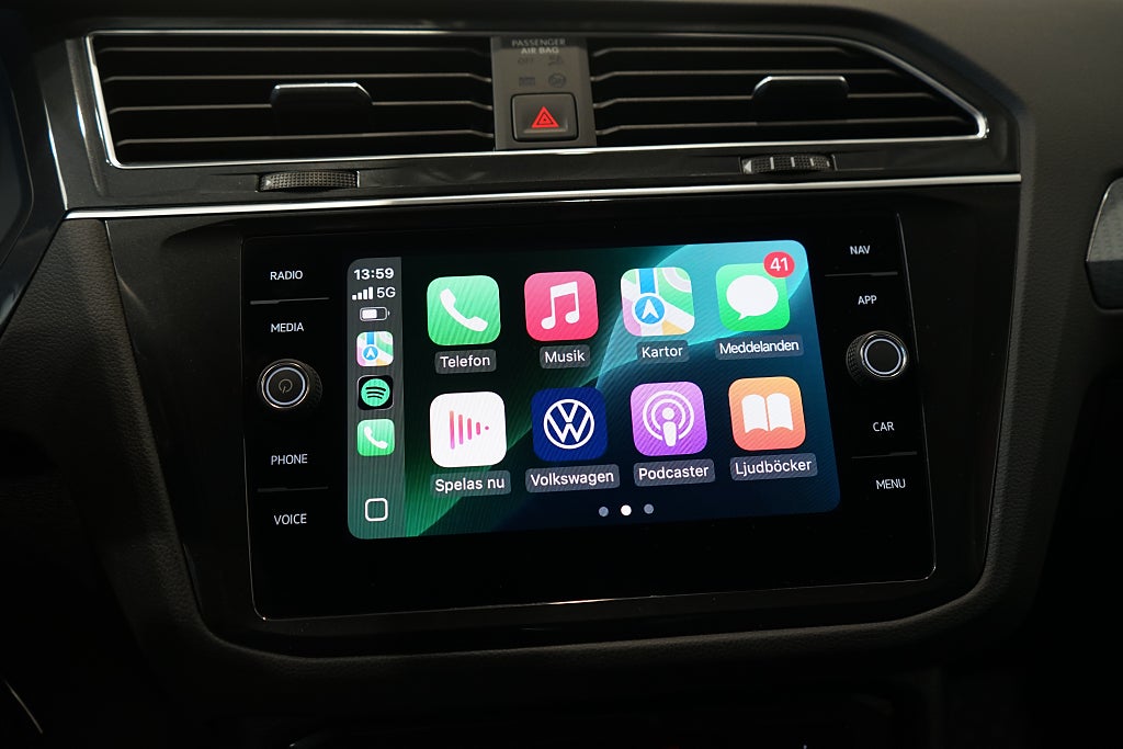 Volkswagen Tiguan 1.5 TSI Base Värmare Carplay Dragkrok 150hk 4.99% Ränta