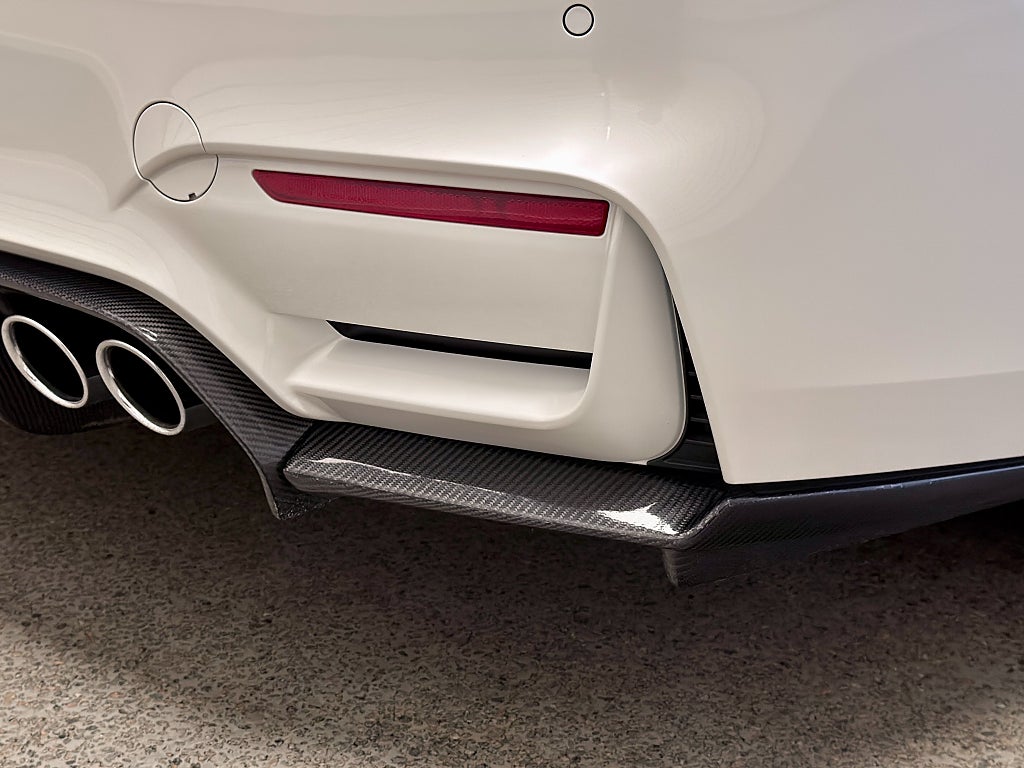BMW M4 Coupé DCT 431hk | HuD | Kolfiber tak
