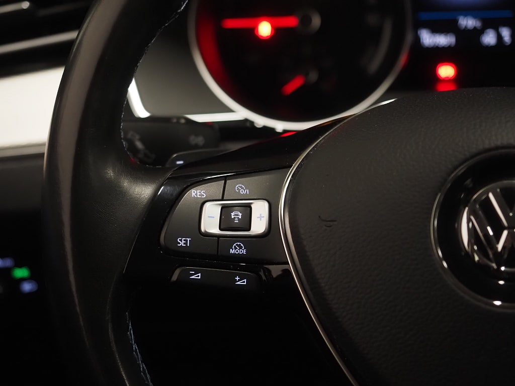 Volkswagen Passat SC GTE 1.4 TSI Plug-in Dragkrok Kamera 2017