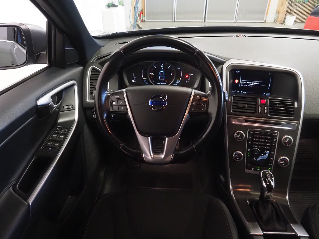 Volvo XC60 D4 190hk Geartronic Momentum Business E Drag D-Värm 2016