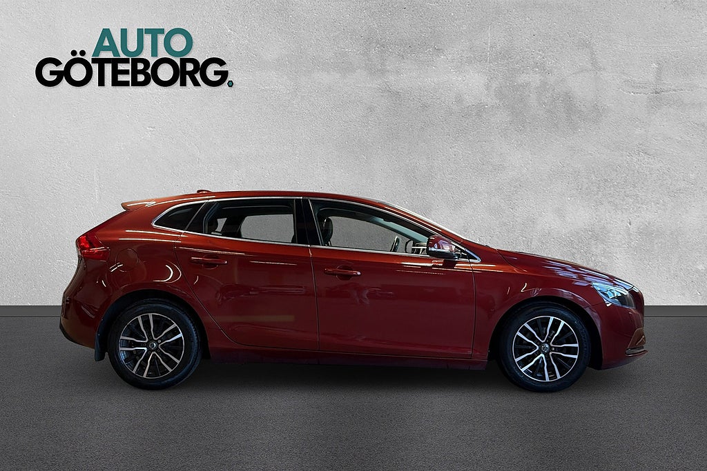 Volvo V40 D2 Momentum Fullservad Välvårdad VOC Värmare