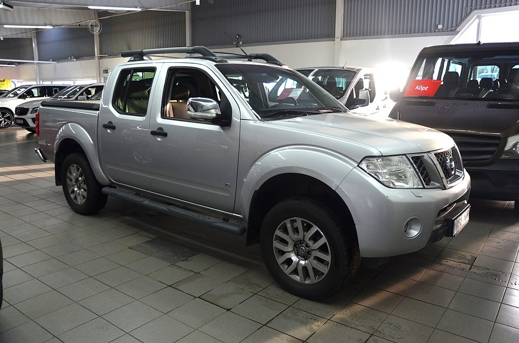 Nissan Navara Dubbelhytt 3.0 dCi V6 4x4 MOMSBIL