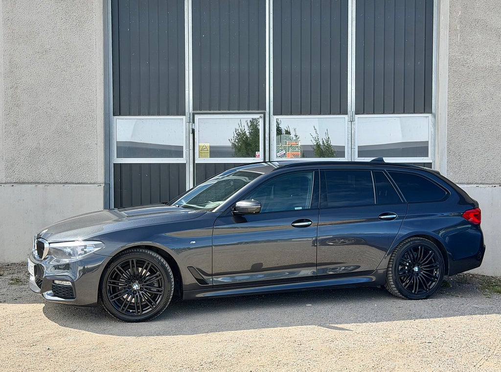 BMW 520d xDrive Touring M Sport Display Key HUD Kamera Drag H/K