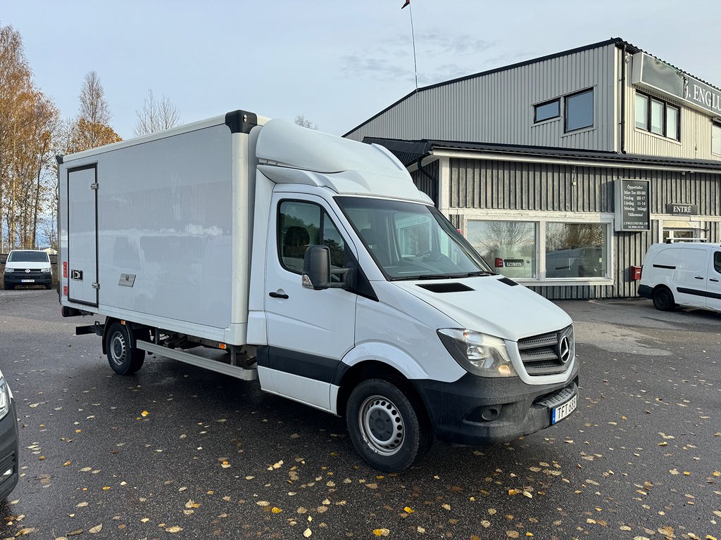 Mercedes-Benz Sprinter 316 Bluetec Volymskåp BakgavelLyft 