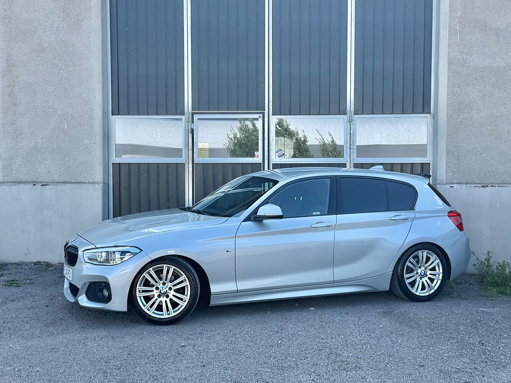 BMW 118I 5-dörrars M Sport Hifi H&R PDC/Fram/Bak Drag Led 