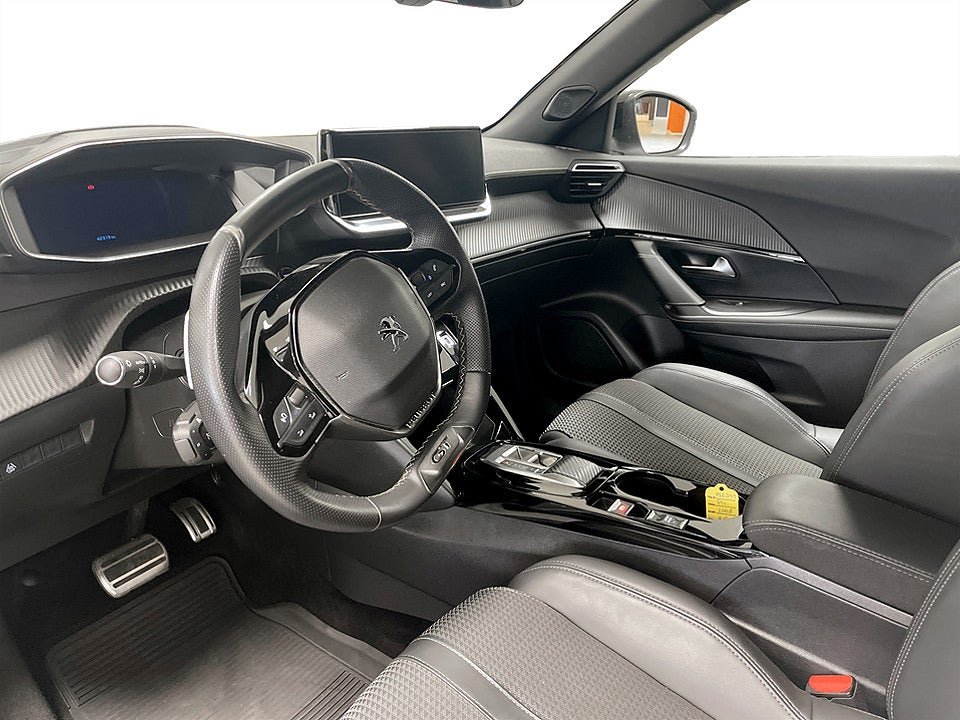 Bild på Peugeot 2008 GT 1.2 PT 130hk Aut - VECKANS KLIPP!