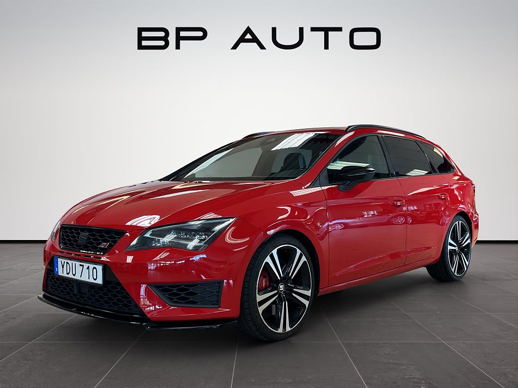 Seat Leon ST León Cupra ST 2.0 TSI Cupra Nyserv Avgasspjäll Kamera 