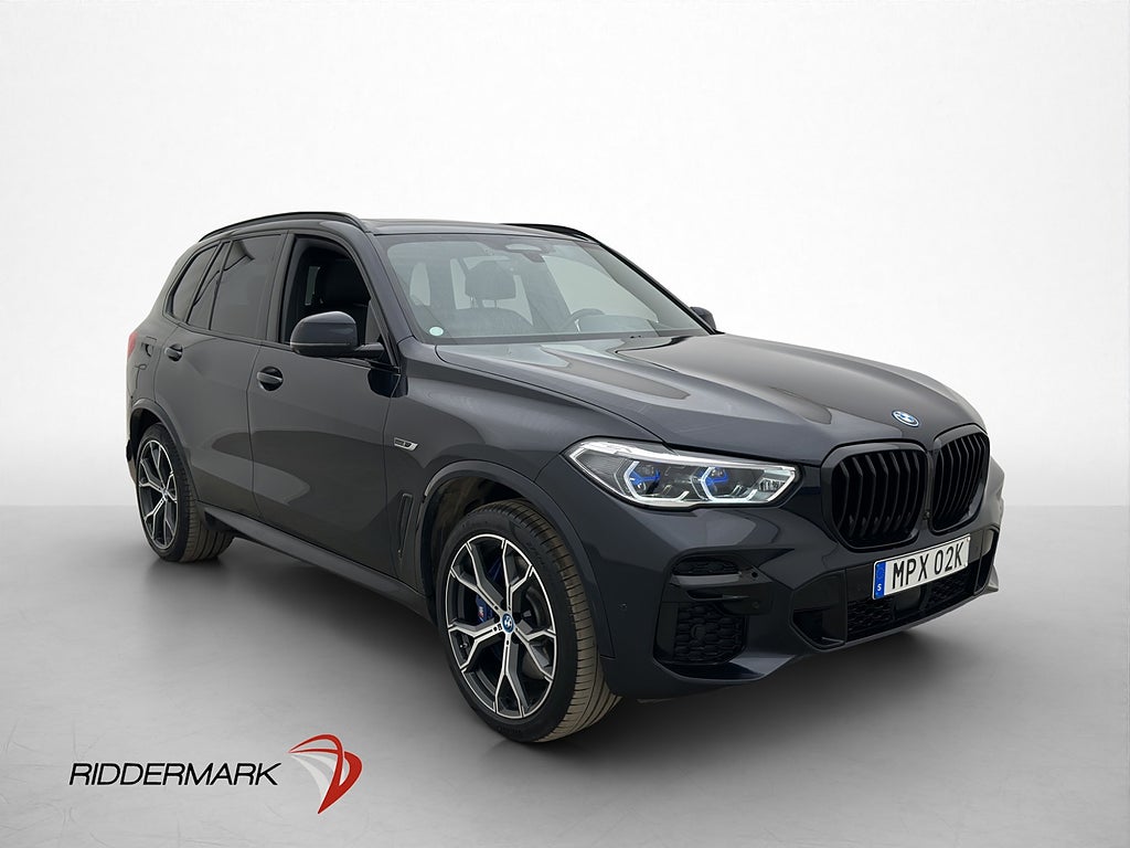 BMW X5 xDrive45e M Sport Pano Laser HuD MOMS 360° Drag 394hk