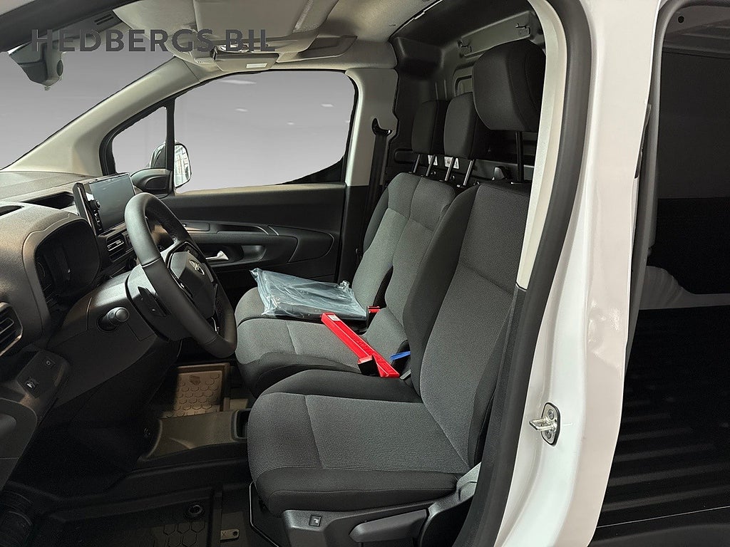 Opel Combo  L2 1.5 BlueHDi 130HK AUT thumbnail