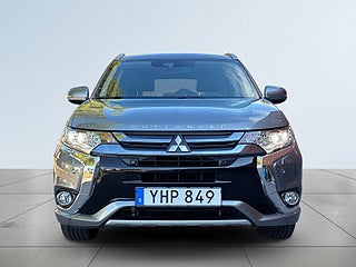 Mitsubishi Outlander PHEV CVT SoV-Däck/Rattvärm/Psens/Drag/Kamera/MoK – bild 2