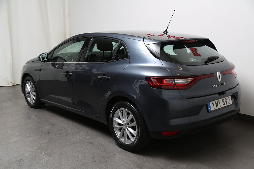 Renault Mégane 1,2 TCe 132hk Aut 5D Navi P-Sensorer Motorvärmare 2018
