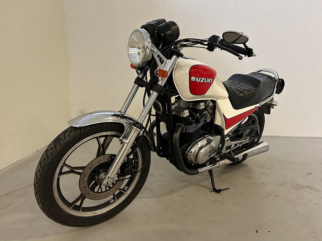 Suzuki GR650 