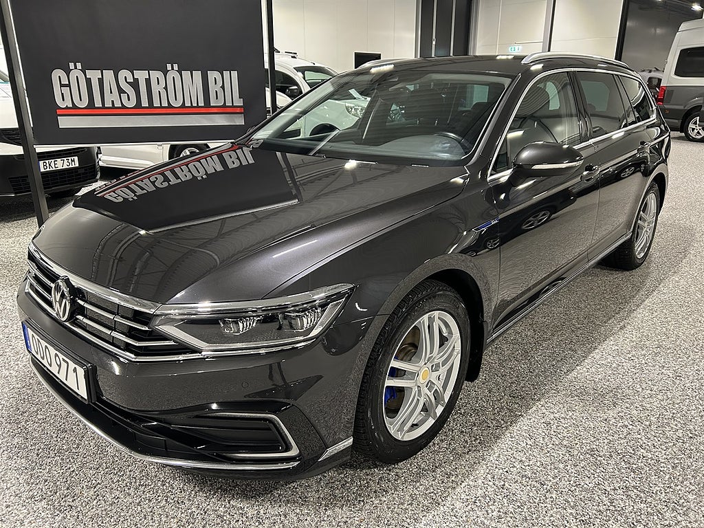 Volkswagen Passat GTE/Drag,Läder,Värmare,mm