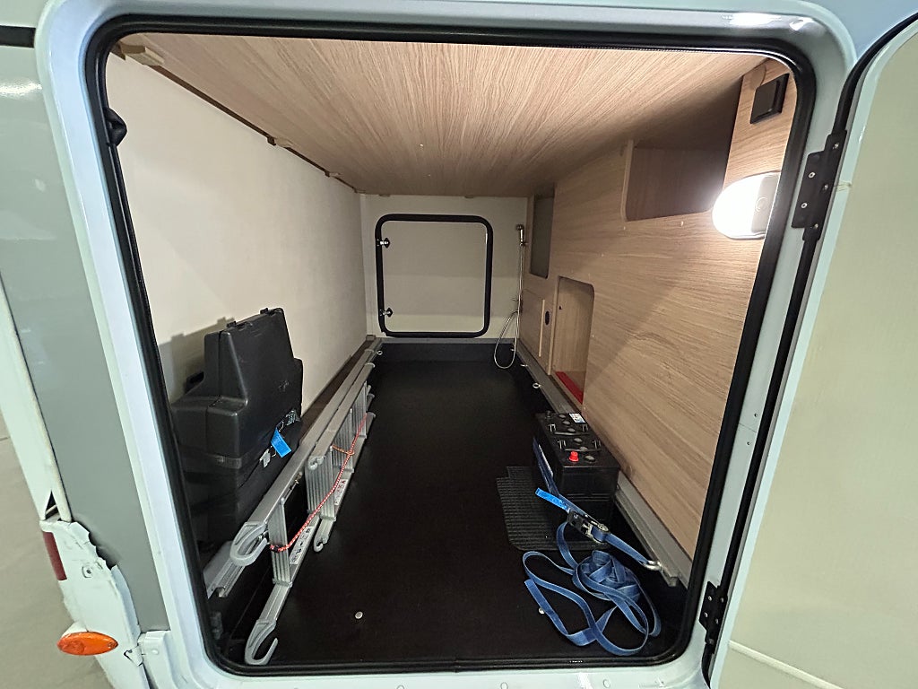 Sunlight Capron T68 / Taksäng /Solcell / Ugn / Utv. dusch  - Sunlight